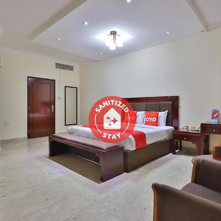 Oyo 366 Waves Hotel Аджман Экстерьер фото